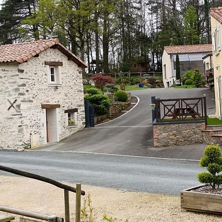 Gites De La Bibudiere Le Boupere Exterior photo