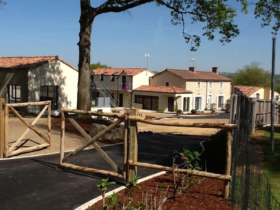 Gites De La Bibudiere Le Boupere Exterior photo